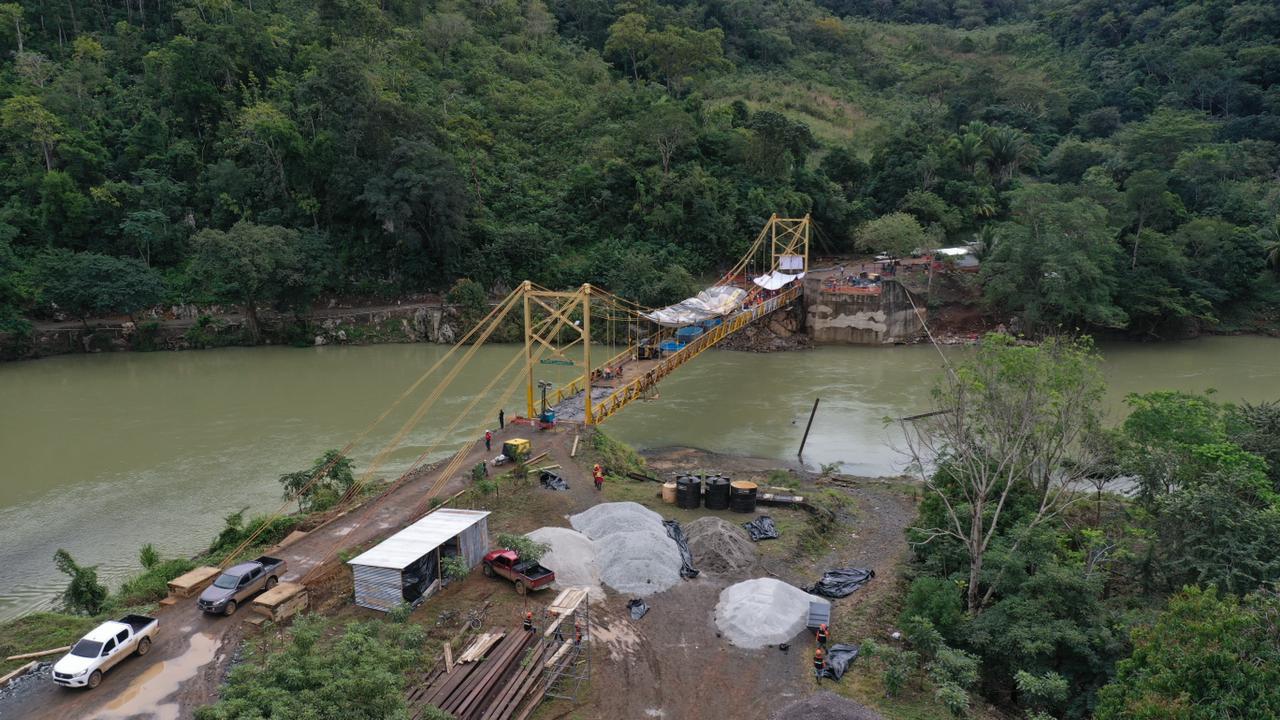 Structural Analysis and Repair of the Cahaboncito Bridge 2 Puente vehicular construido por VITSA en Guatemala